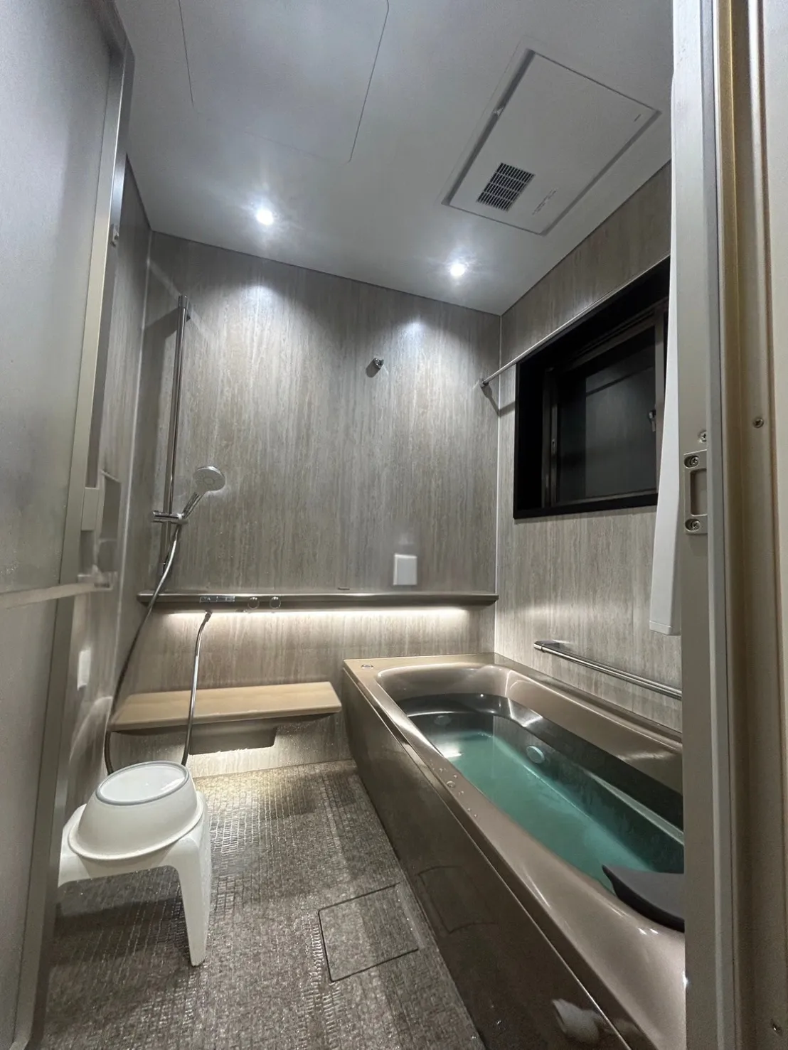 浴室・洗面所改装工事　加古郡